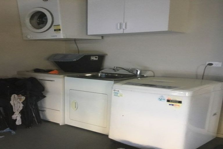 Photo of property in 43a Shortland Street, Wainoni, Christchurch, 8061