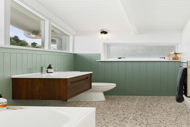 Photo of property in 4 Crossley Street, Katikati, 3129