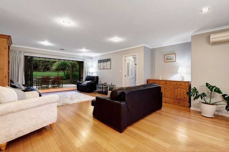 Photo of property in 30 Bayview Park Lane, Orewa, 0931