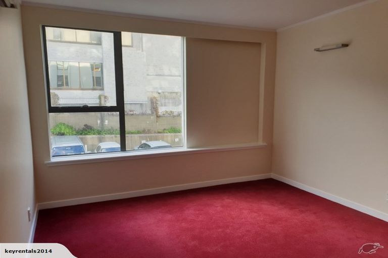 Photo of property in Hobson Court Flats, 11/70 Hobson Street, Thorndon, Wellington, 6011