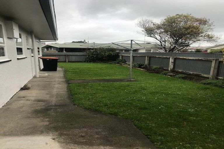 Photo of property in 10 Ajax Place, Highbury, Palmerston North, 4412