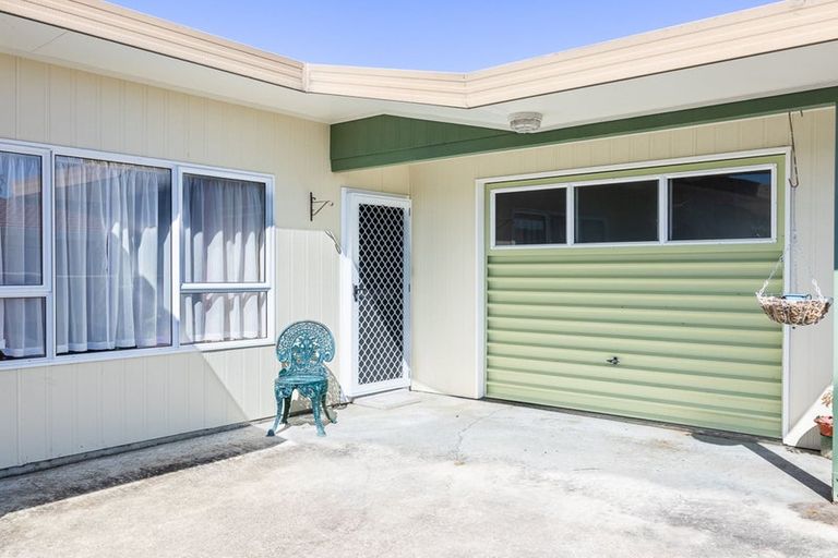 Photo of property in 86 Belvedere Avenue, Waikanae, 5036