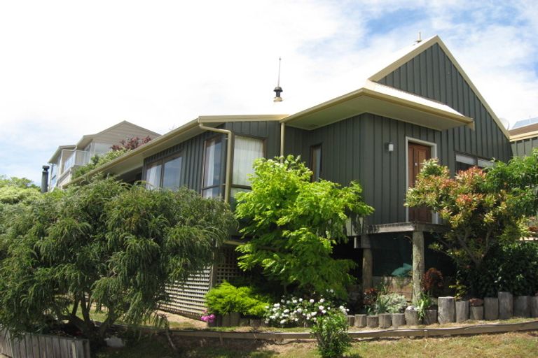 Photo of property in 20 Balmoral Lane, Redcliffs, Christchurch, 8081