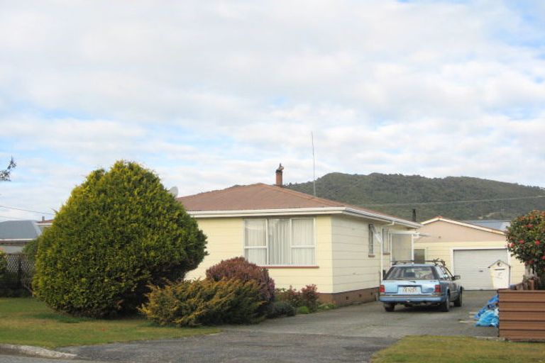 Photo of property in 5 Blake Street, Blaketown, Greymouth, 7805