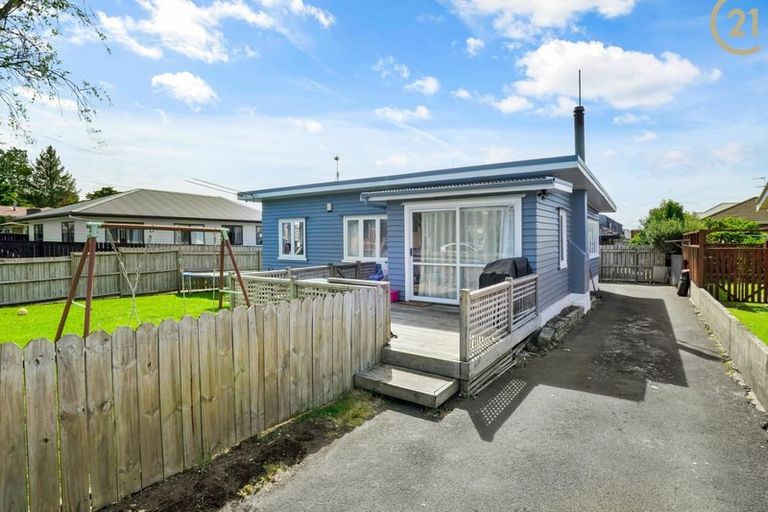 Photo of property in 1/1 Margaret Street, Papakura, 2110