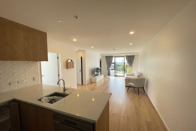 Photo of property in 201/553c Glenfield Road, Glenfield, Auckland, 0629