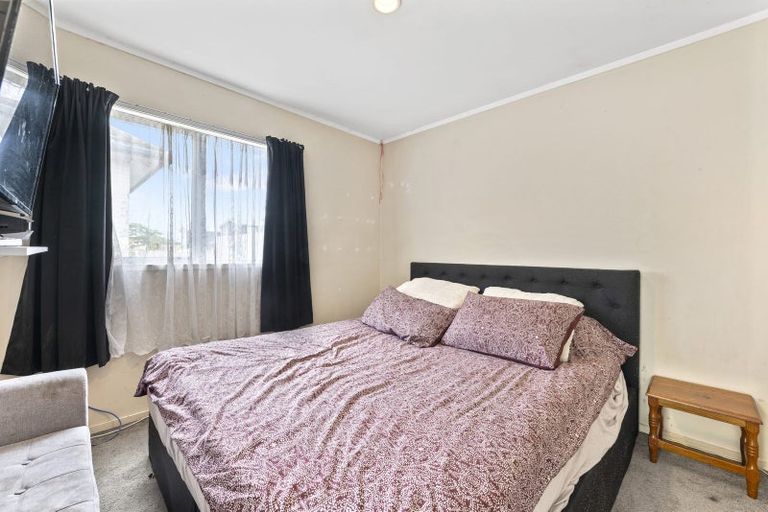 Photo of property in 11 Steven Street, Mangere East, Auckland, 2024