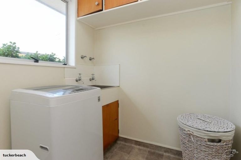 Photo of property in 27 Southwark Avenue, Tamatea, Napier, 4112