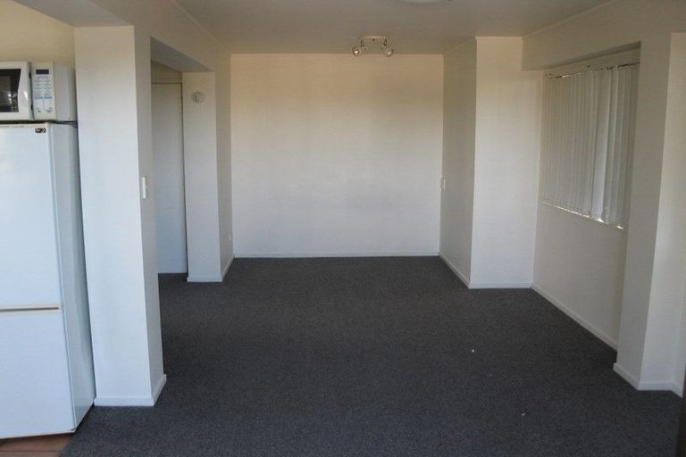 Photo of property in 51 Sunset Road, Totara Vale, Auckland, 0632