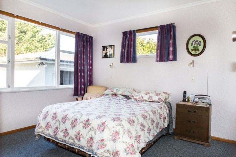 Photo of property in 55 Adelaide Road, Dannevirke, 4978