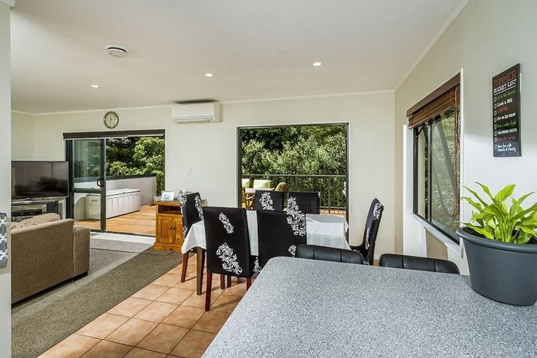 Photo of property in 71a Gledstane Road, Stanmore Bay, Whangaparaoa, 0932