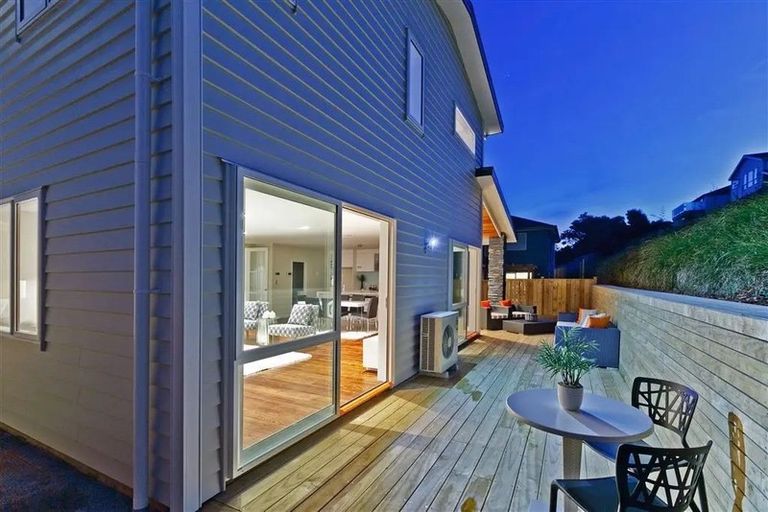 Photo of property in 43 Remuremu Street, Long Bay, Auckland, 0630