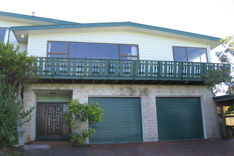 Photo of property in 11 Gurkha Crescent, Khandallah, Wellington, 6035