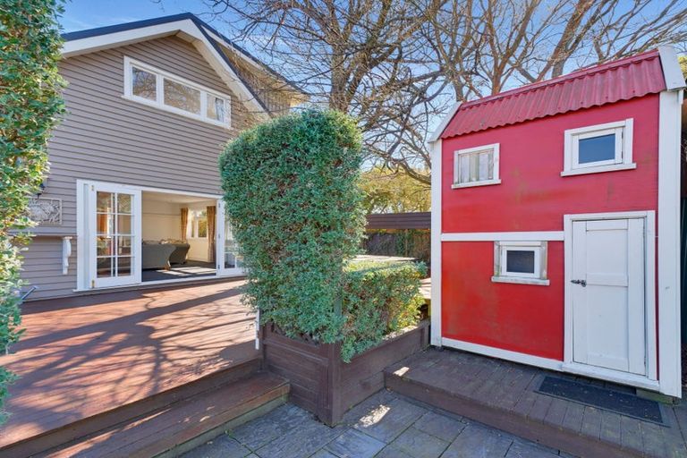 Photo of property in 40 North Parade, Richmond, Christchurch, 8013