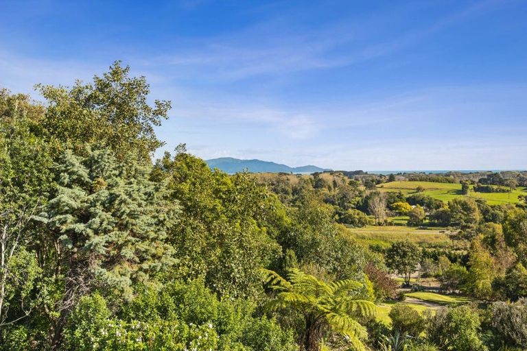 Photo of property in 240 Huia Street, Waikanae, 5391