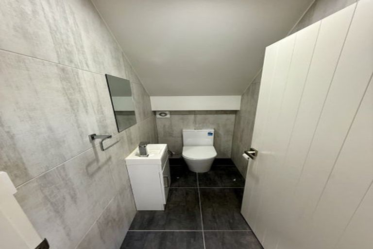 Photo of property in 1/4017 Great North Road, Glen Eden, Auckland, 0602