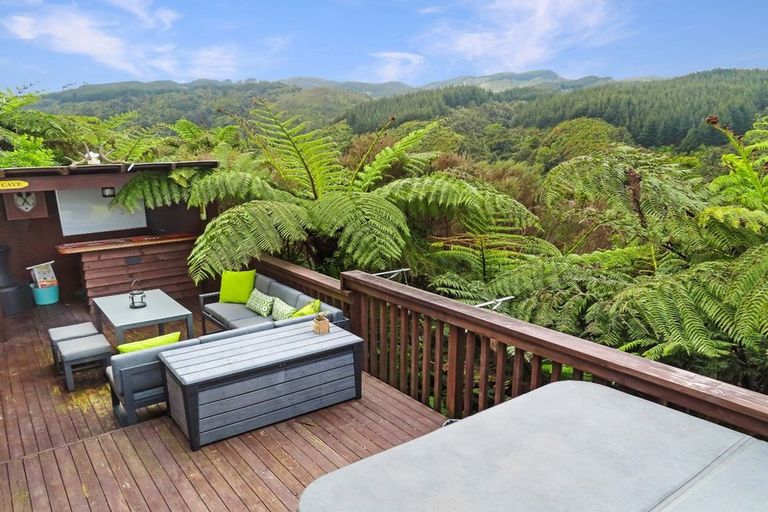 Photo of property in 29 Mcewen Crescent, Riverstone Terraces, Upper Hutt, 5018