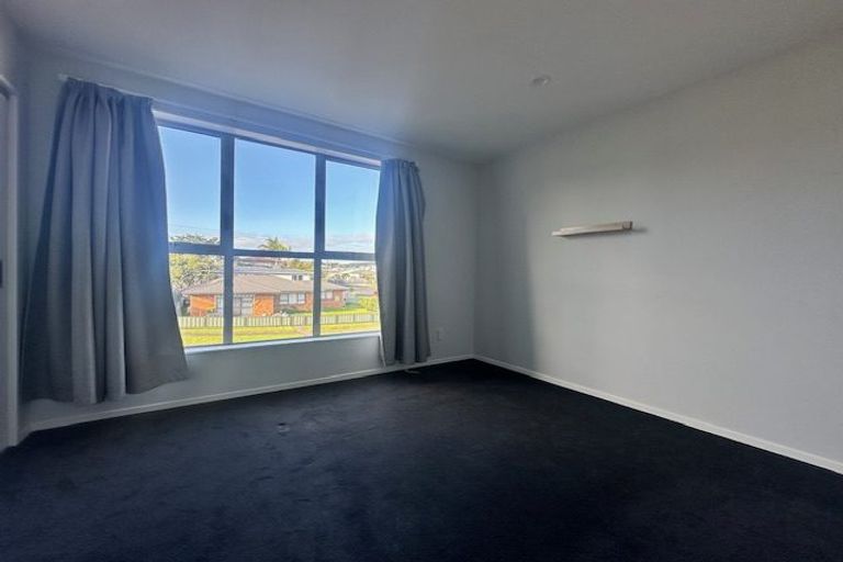 Photo of property in 15/11 Ray Small Drive, Papakura, 2110