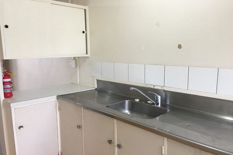 Photo of property in 28 Landscape Road, Papatoetoe, Auckland, 2025