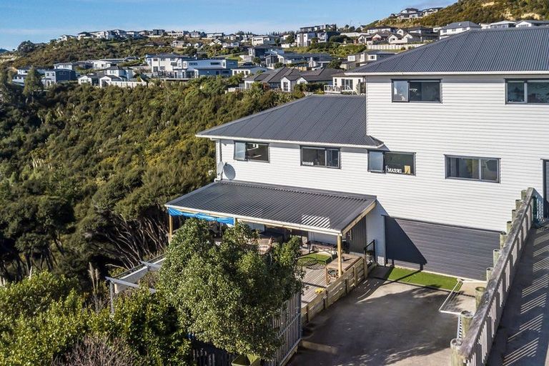 Photo of property in 11a Polestar Lane, Whitby, Porirua, 5024
