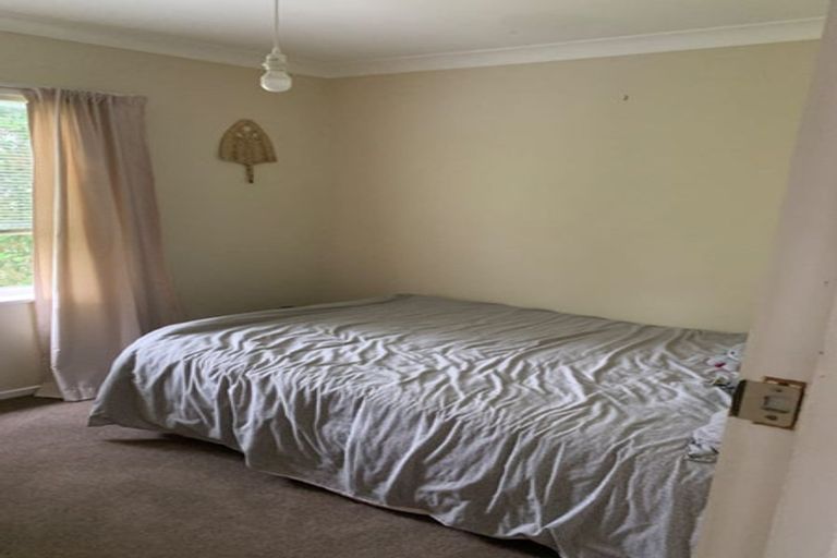 Photo of property in 43 Minaret Drive, Bucklands Beach, Auckland, 2014