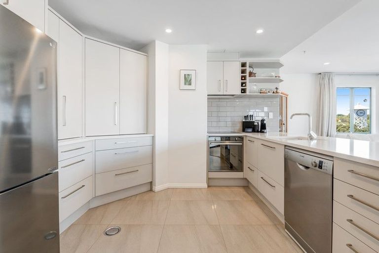 Photo of property in 15 Waterside Crescent, Gulf Harbour, Whangaparaoa, 0930