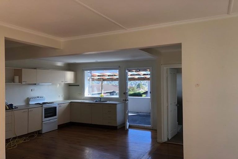 Photo of property in 25 William Souter Street, Forrest Hill, Auckland, 0620