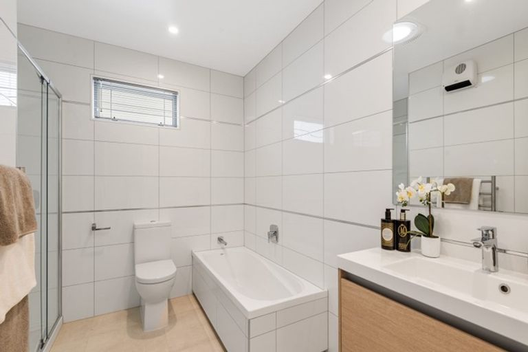 Photo of property in 25 Bonnette Road, Flat Bush, Auckland, 2019