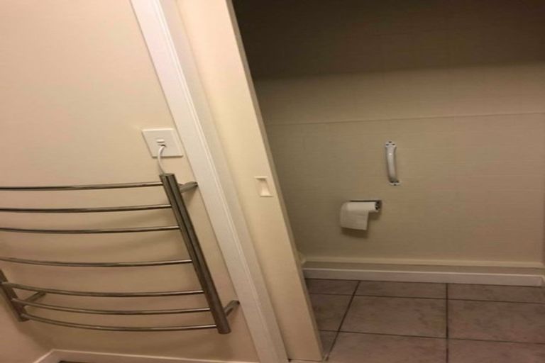 Photo of property in 1/18 Mcleod Road, Henderson, Auckland, 0612