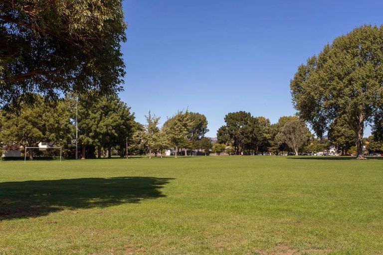 Photo of property in 3a Farnham Place, Ilam, Christchurch, 8041