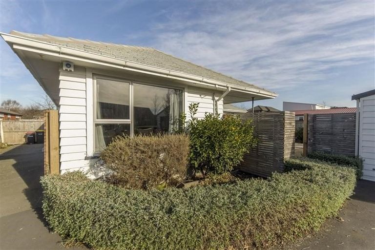 Photo of property in 14 Suva Street, Upper Riccarton, Christchurch, 8041