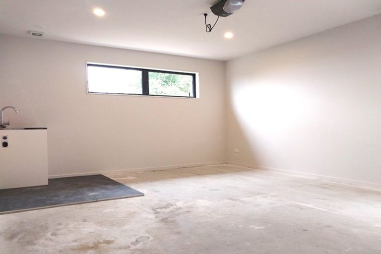 Photo of property in 57c Pleasant Road, Glen Eden, Auckland, 0602