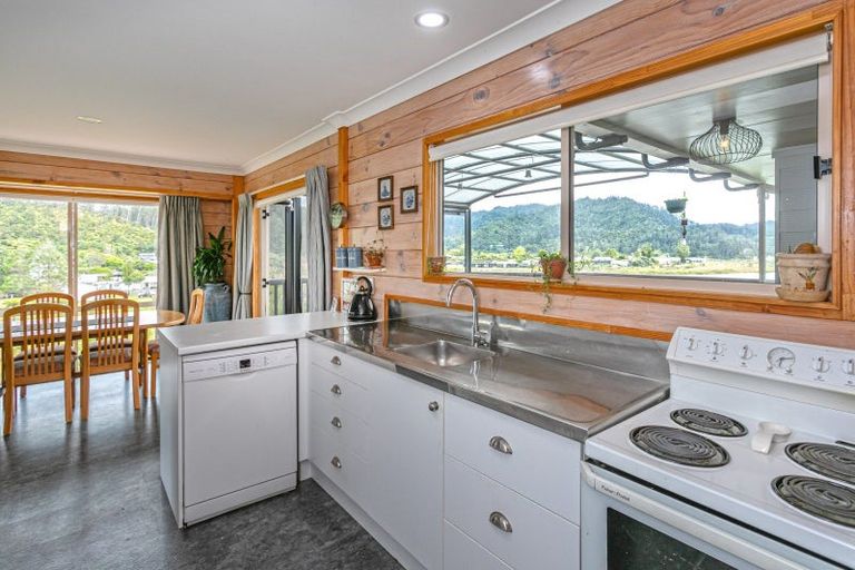 Photo of property in 4 Patton Place, Tairua, 3508