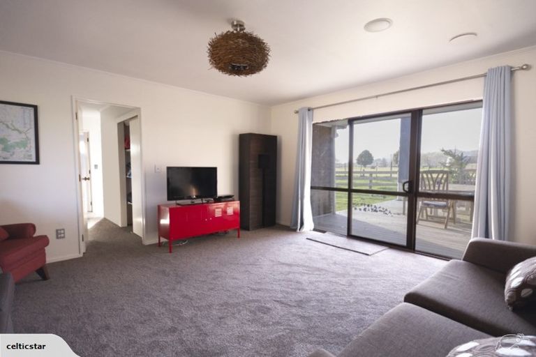 Photo of property in 145 Aspin Road, Cambridge, 3496