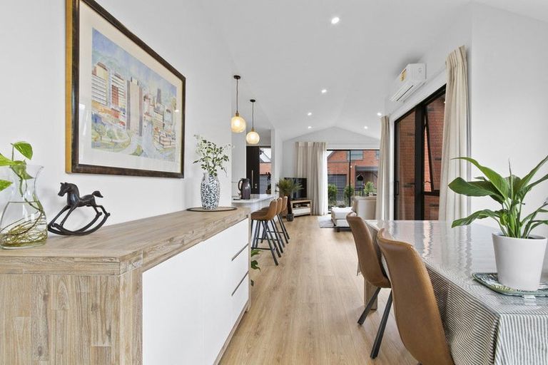 Photo of property in 8 Garland Lane, Leamington, Cambridge, 3432