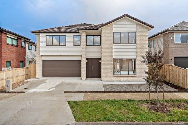 Photo of property in 10 Hinoki Way, Flat Bush, Auckland, 2019