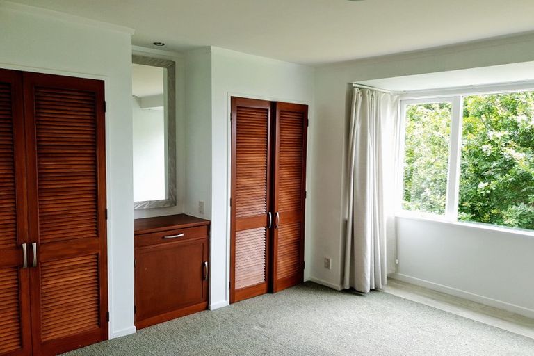 Photo of property in 211 Titirangi Road, Titirangi, Auckland, 0604