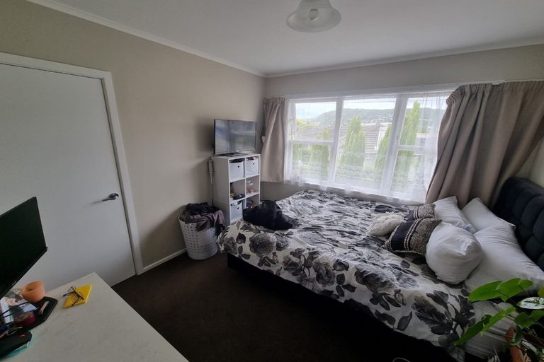 Photo of property in 113 Parkvale Road, Karori, Wellington, 6012