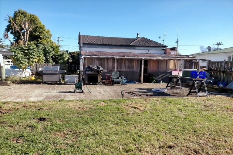 Photo of property in 41 Swinburn Street, Dannevirke, 4930