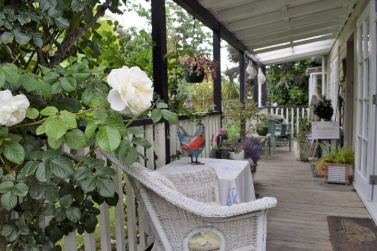 Photo of property in 19 Bell Street, Otaki, 5512