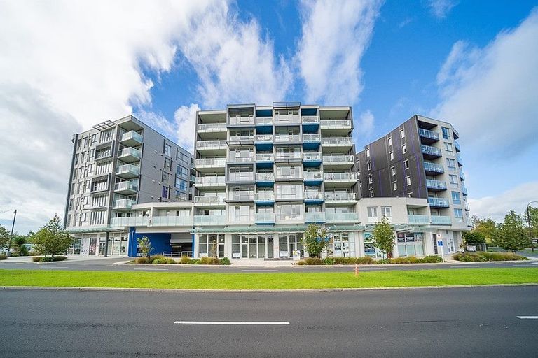 Photo of property in 604/27 Don Mckinnon Drive, Albany, Auckland, 0632