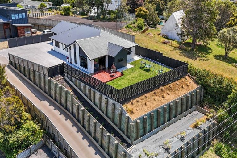 Photo of property in 40 Barrett Road, Whalers Gate, New Plymouth, 4310