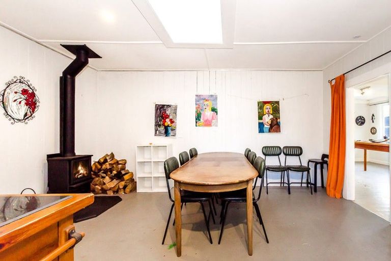 Photo of property in 48 Tutere Street, Waikanae Beach, Waikanae, 5036