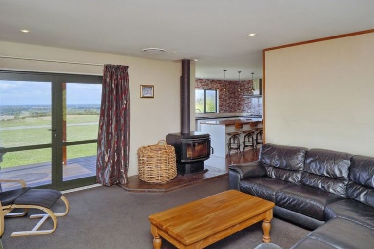 Photo of property in 175 Summerhill Road, Cust, Rangiora, 7471