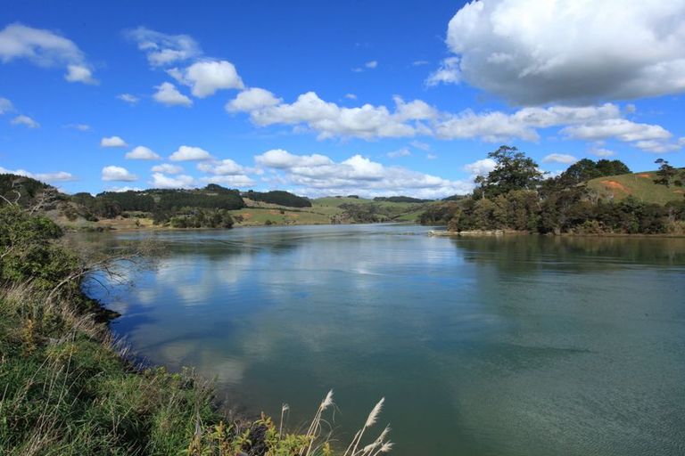 Photo of property in 207 Hills Road, Raglan, 3295