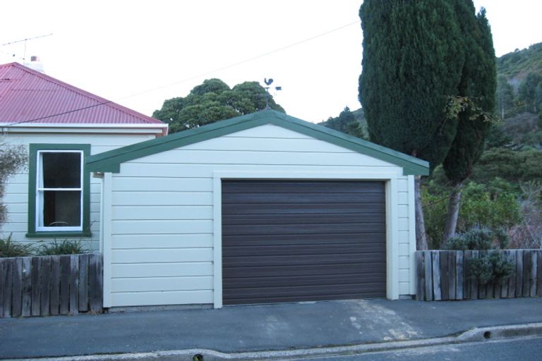 Photo of property in 16 Wanaka Street, Ravensbourne, Dunedin, 9022