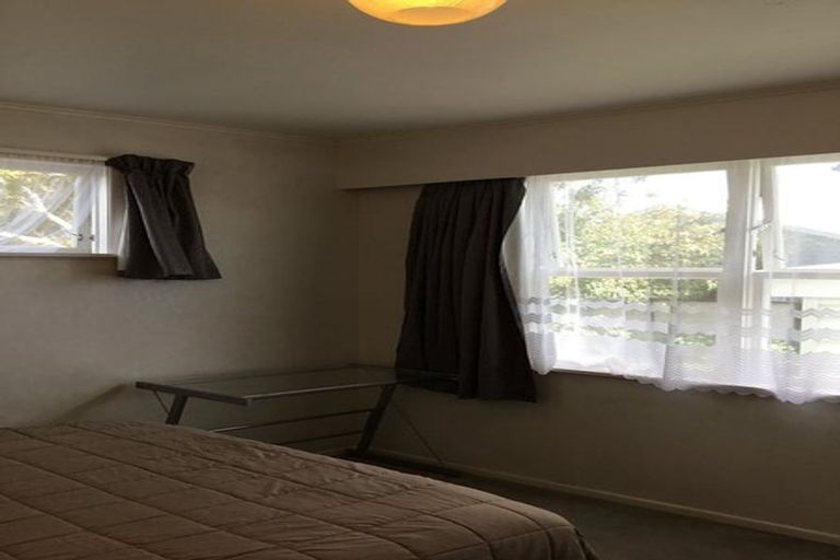 Photo of property in 168 Ennis Avenue, Pakuranga Heights, Auckland, 2010