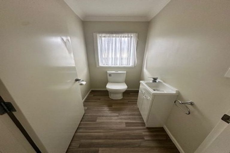 Photo of property in 165a George Street, Stokes Valley, Lower Hutt, 5019