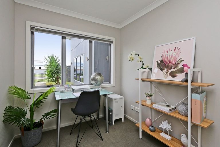 Photo of property in 14 Pacific Avenue, Poraiti, Napier, 4112