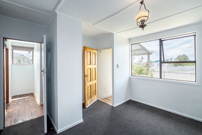 Photo of property in 100 Kuripuni Street, Kuripuni, Masterton, 5810